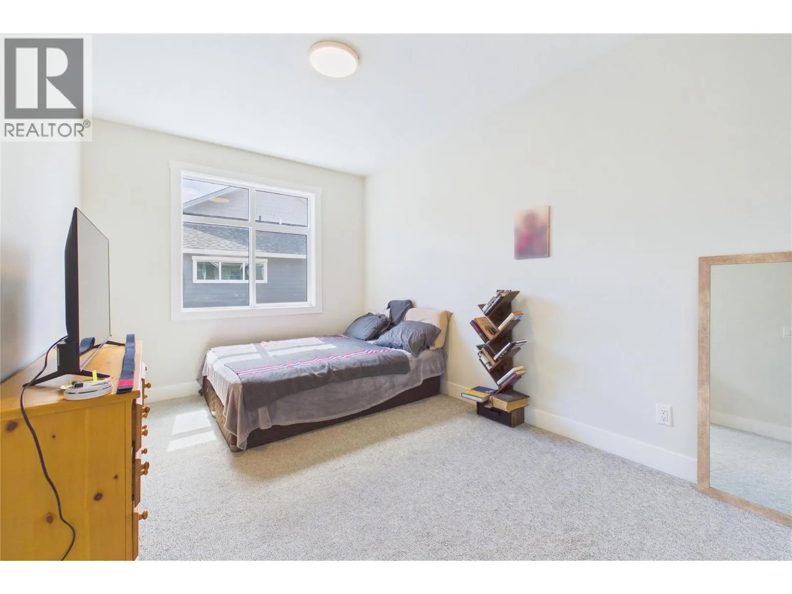 115 Wyndham Crescent Unit# 7