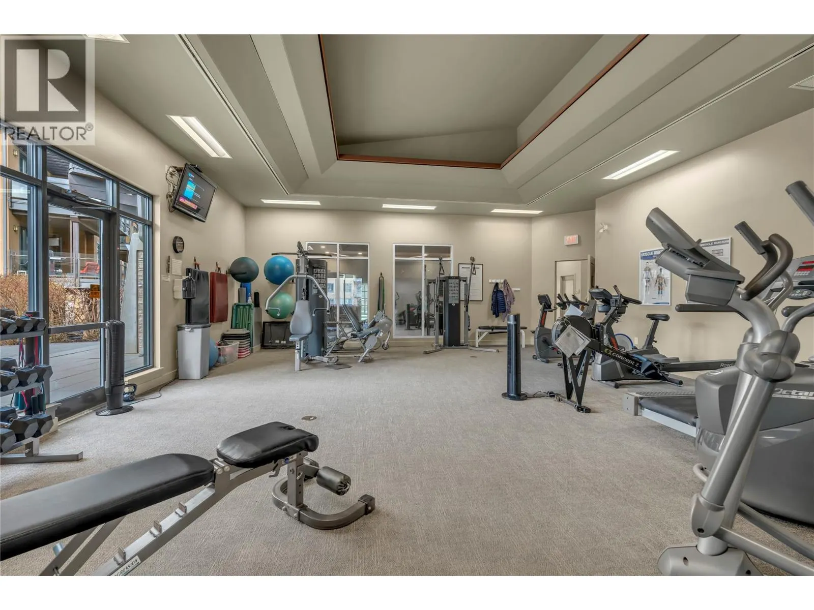 4380 Lakeshore Road Unit# 210