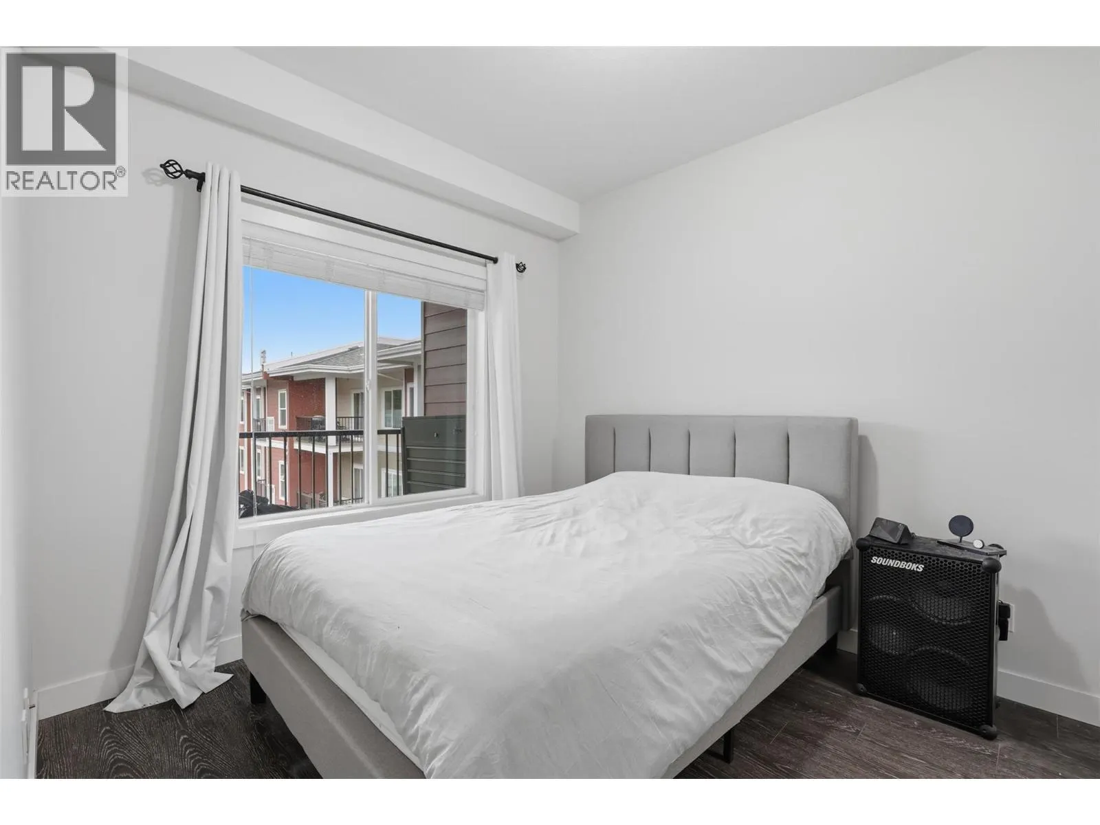 5170 DALLAS Drive Unit# 522