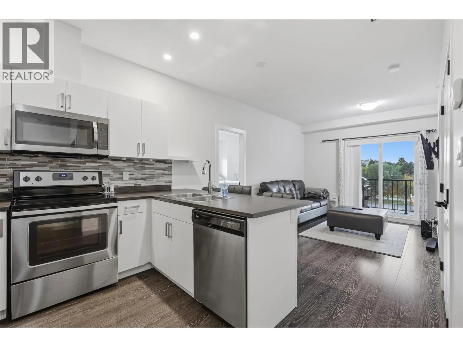 5170 DALLAS Drive Unit# 522