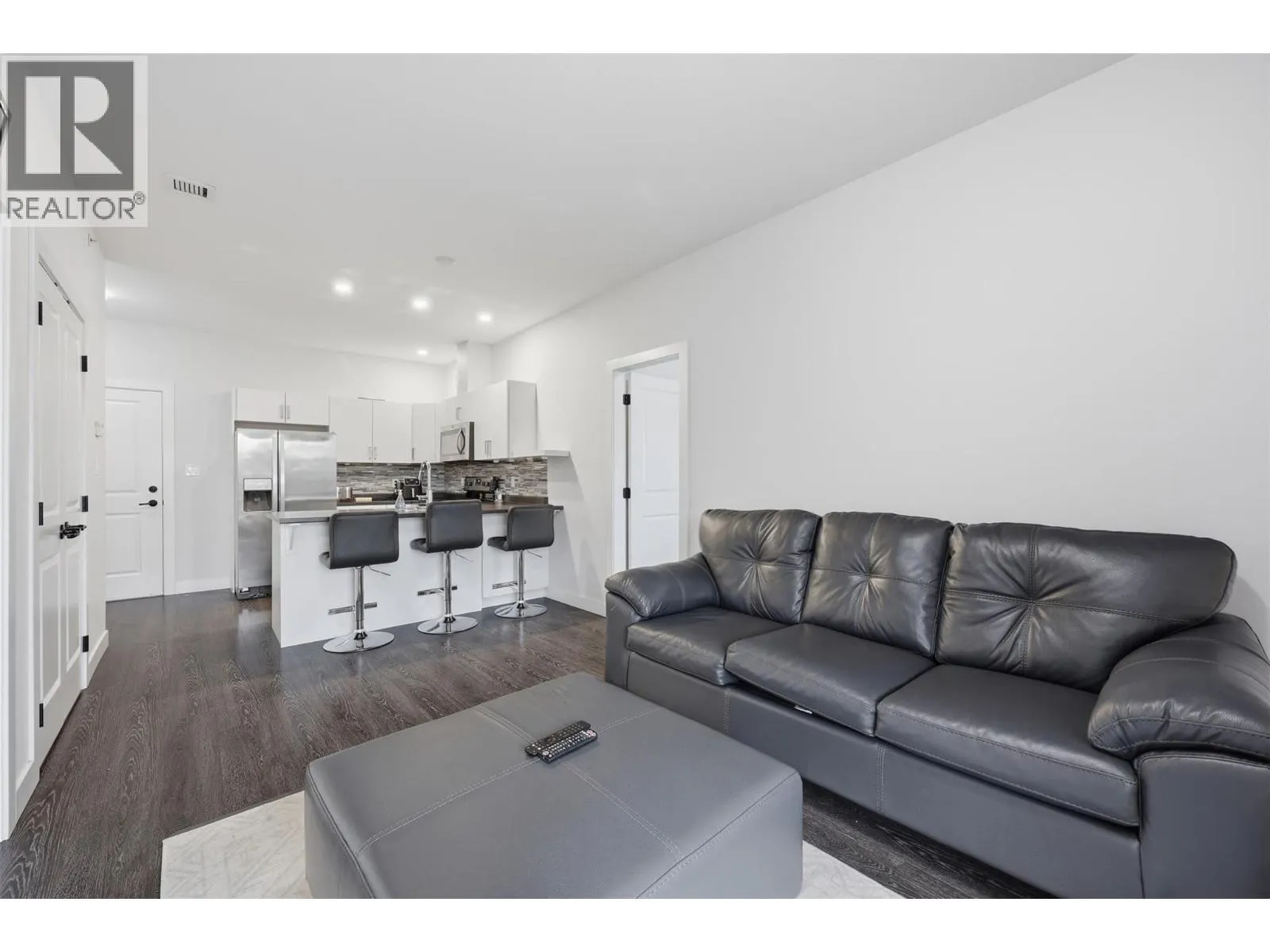 5170 DALLAS Drive Unit# 522