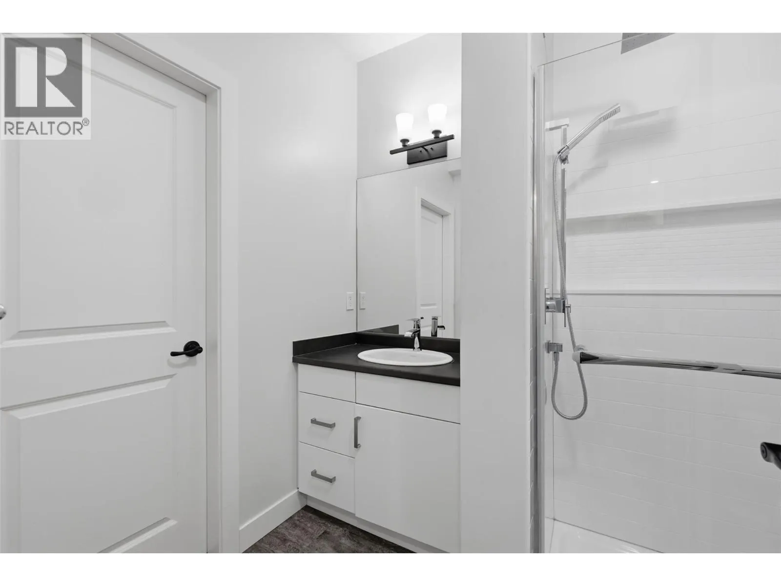 5170 DALLAS Drive Unit# 522