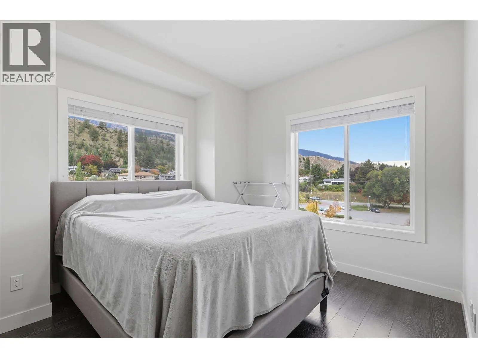 5170 DALLAS Drive Unit# 522