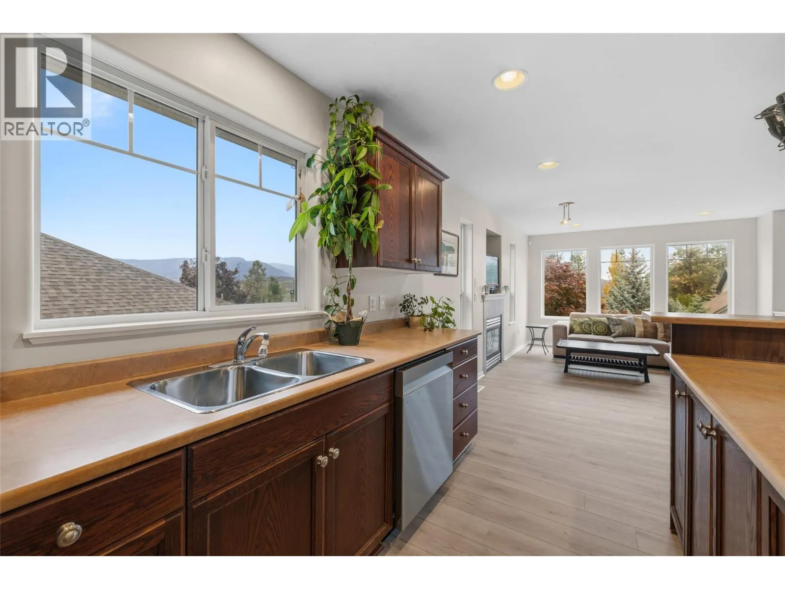 2145 Chilcotin Crescent
