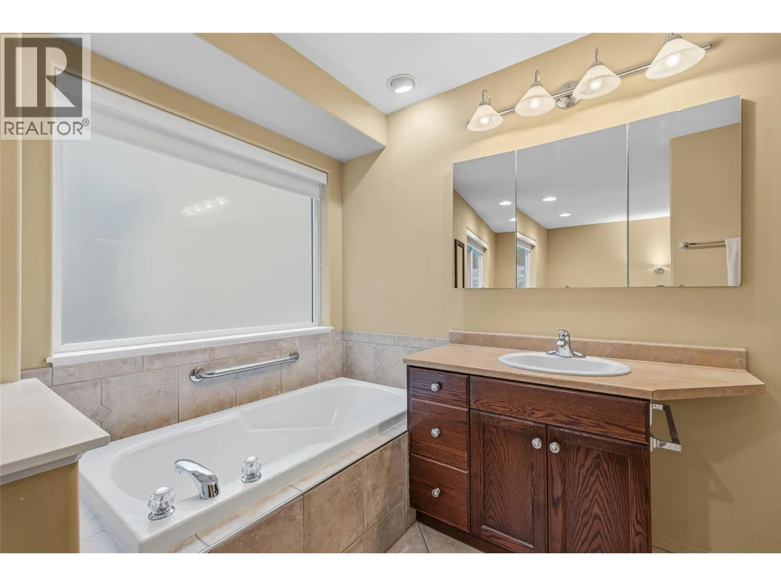 2145 Chilcotin Crescent