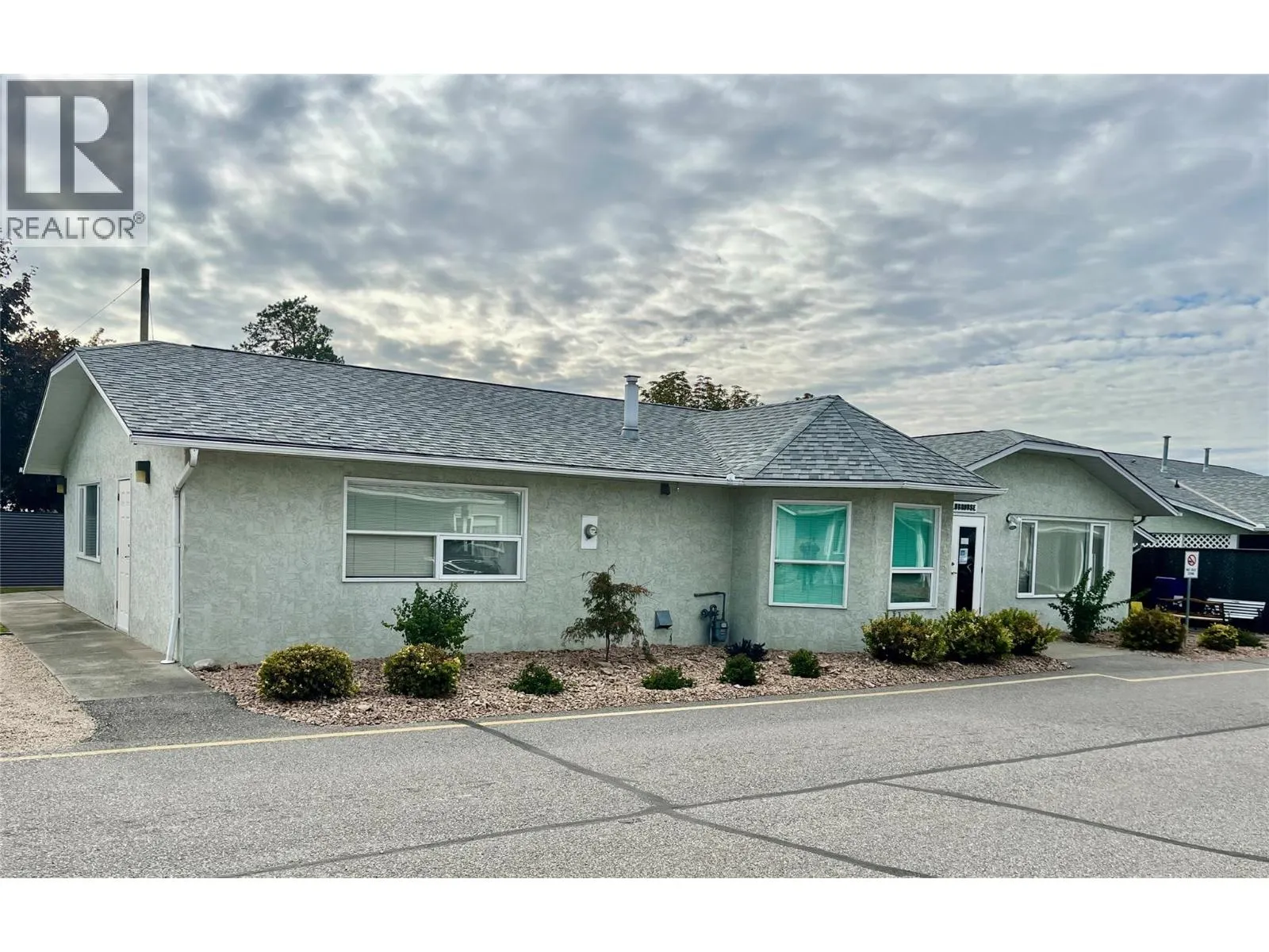 3900 27 Avenue Unit# 74