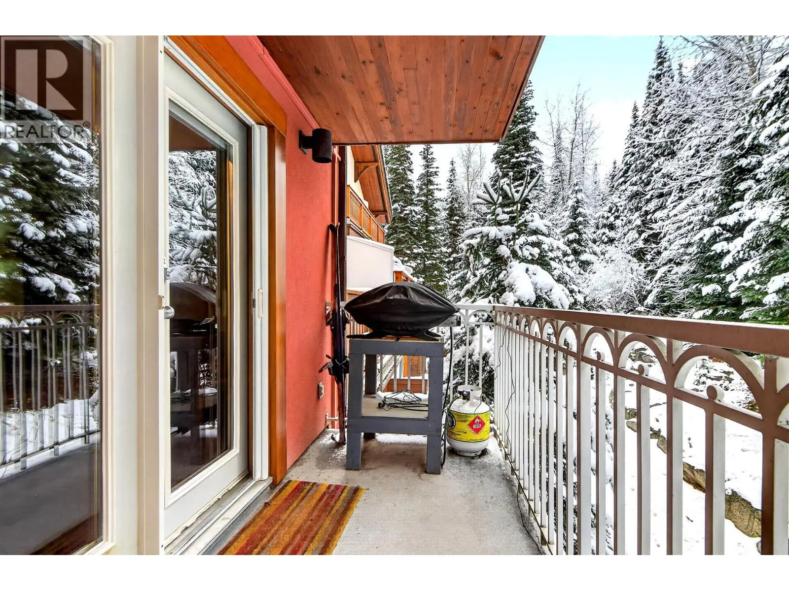 3300 Village Place Unit# 19