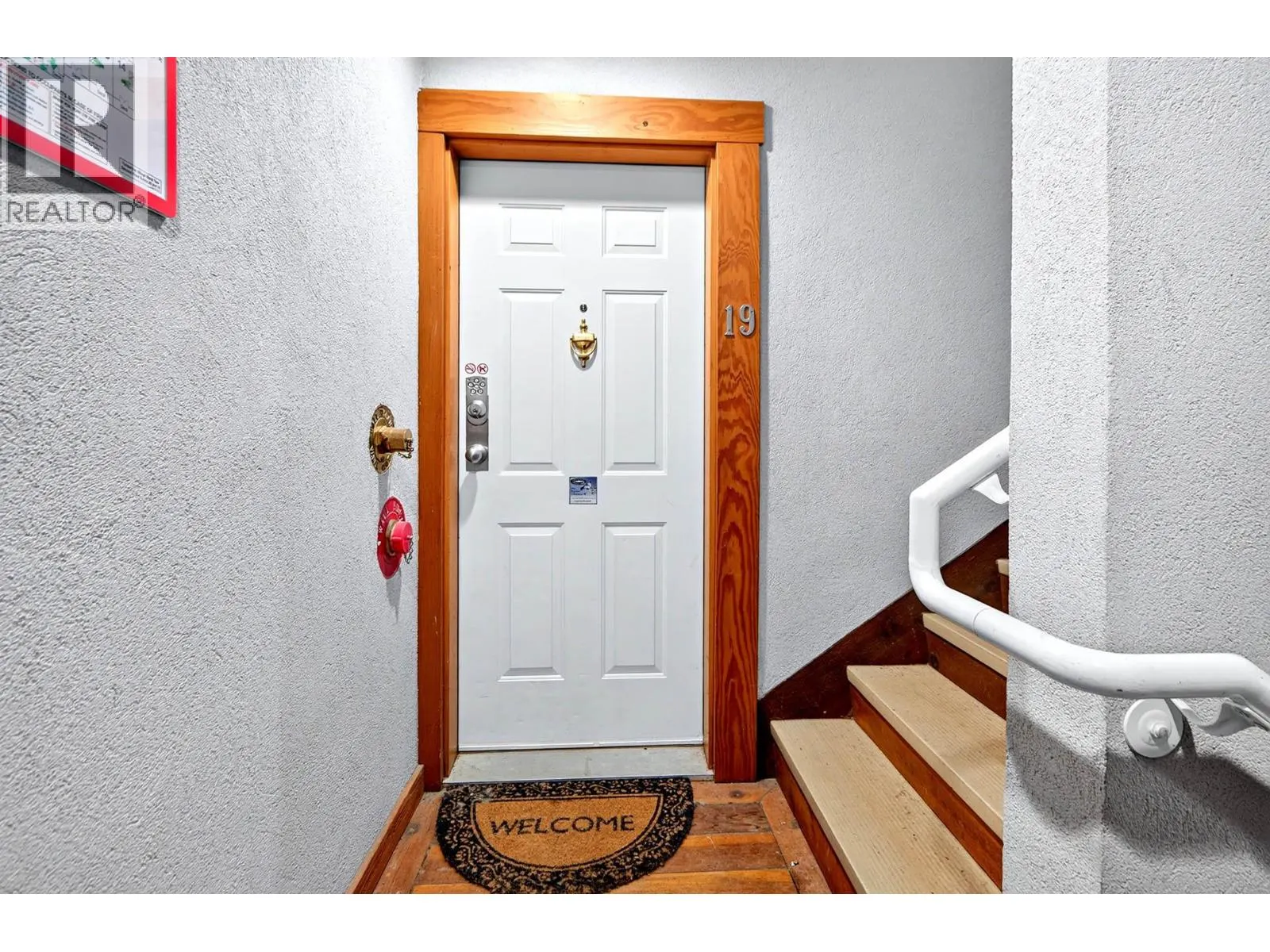3300 Village Place Unit# 19