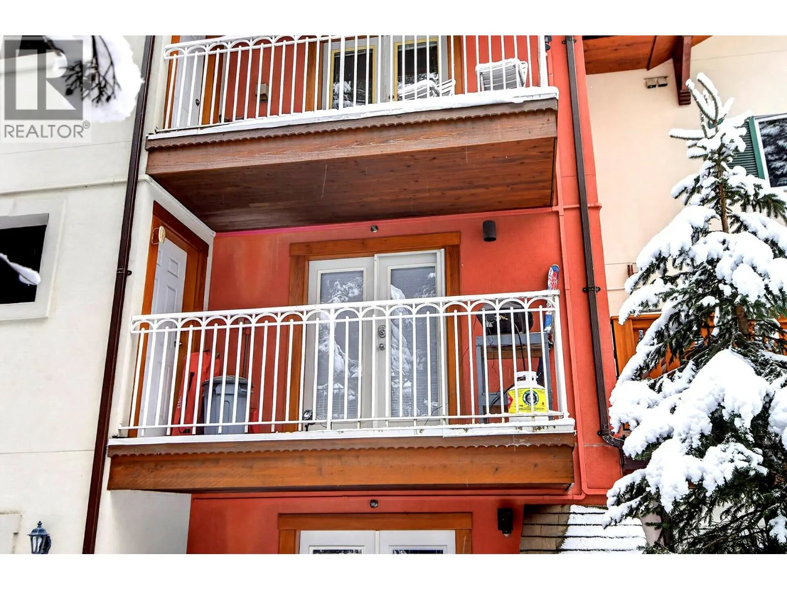 3300 Village Place Unit# 19