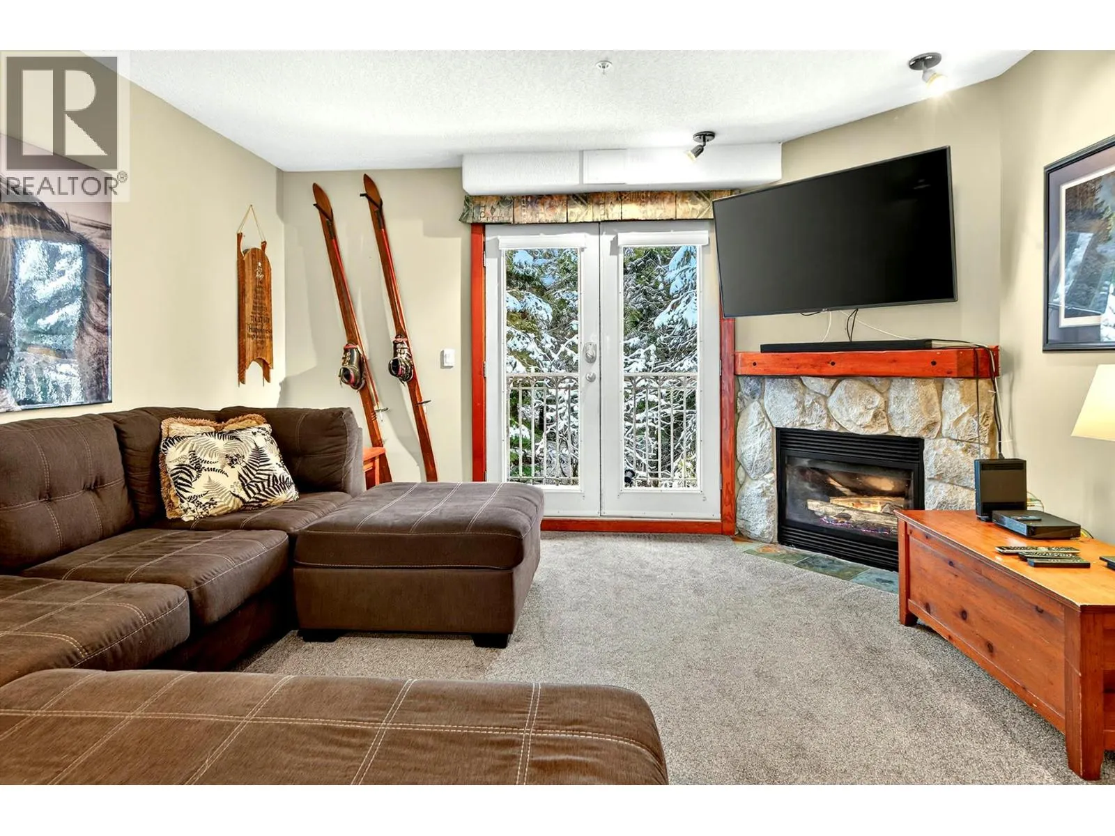 3300 Village Place Unit# 19