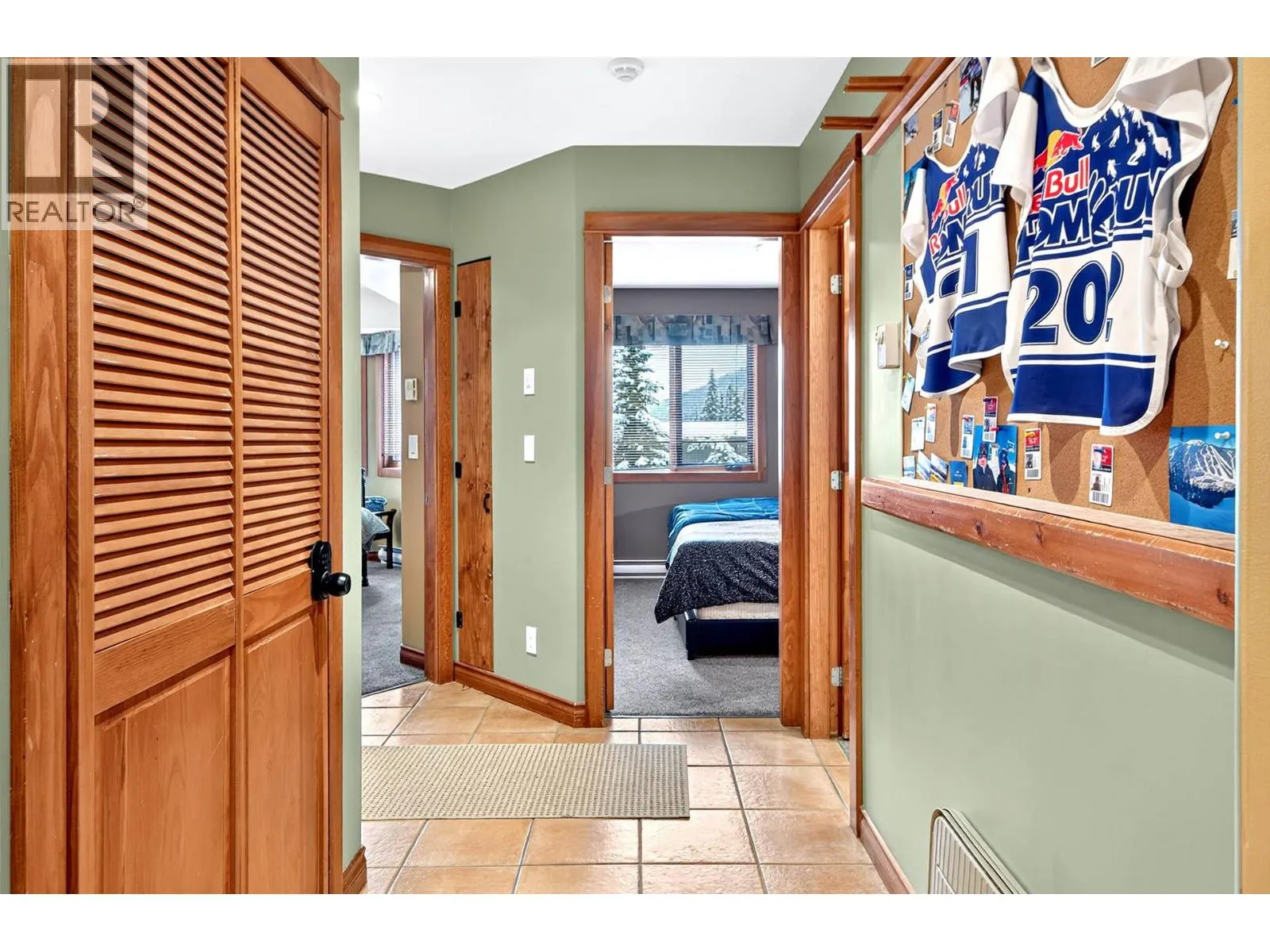 3300 Village Place Unit# 19