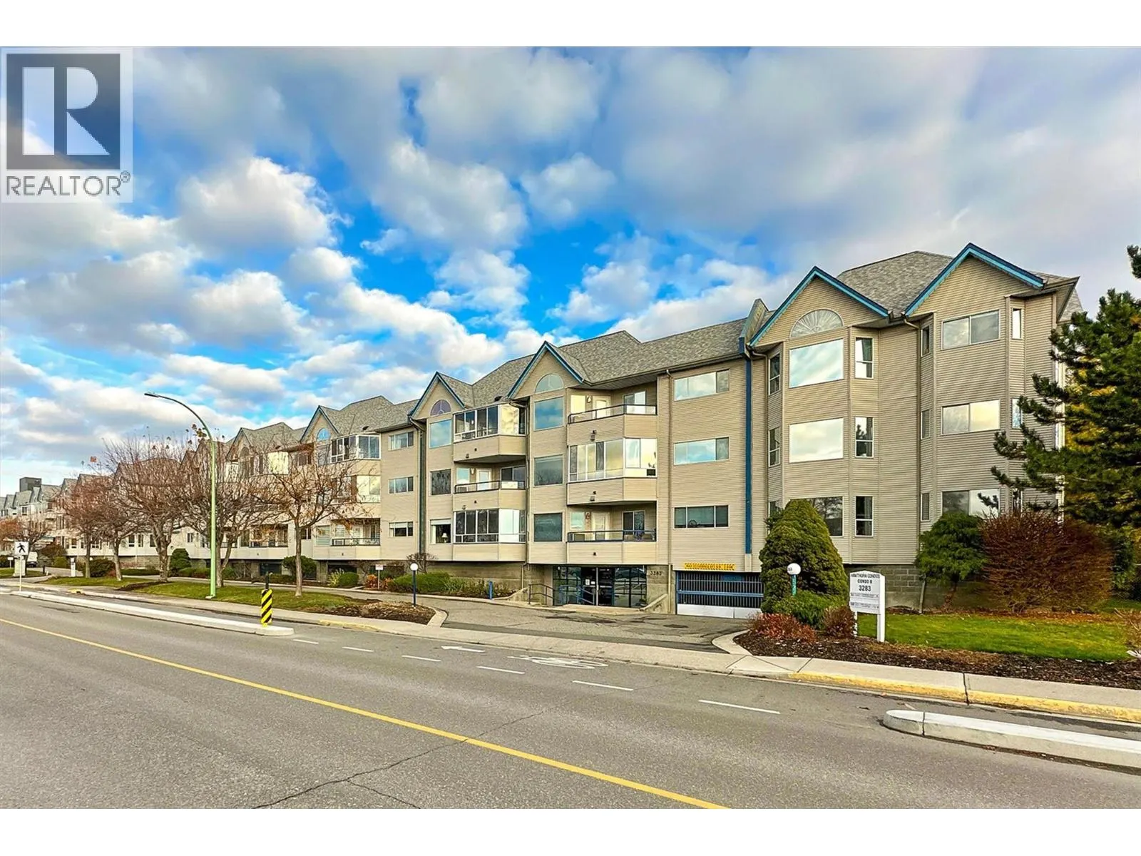 3283 Casorso Road Unit# 108