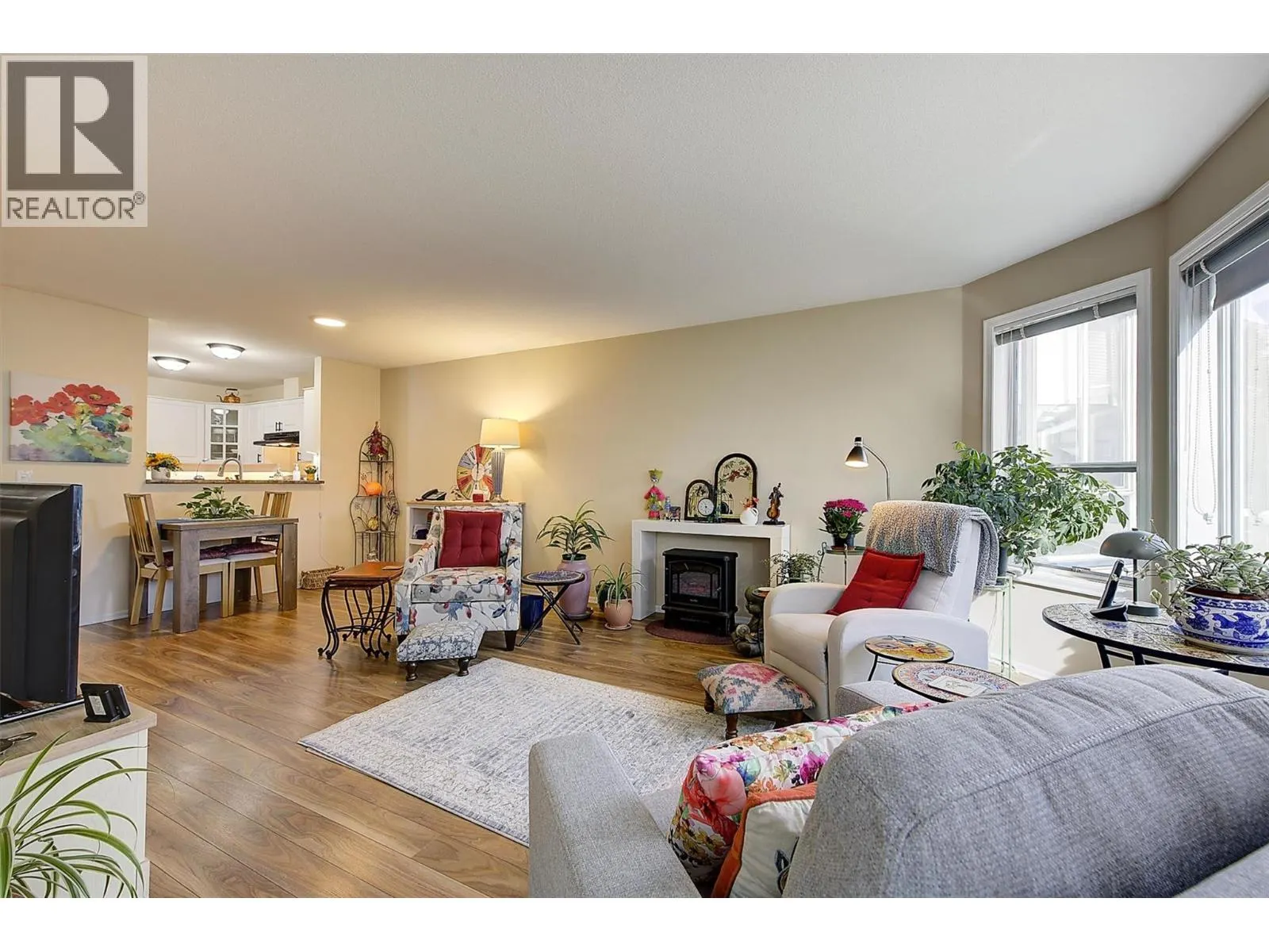 3283 Casorso Road Unit# 108