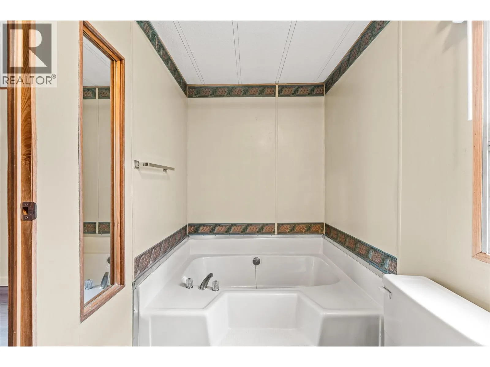 15401 Kalamalka Road Unit# 6A