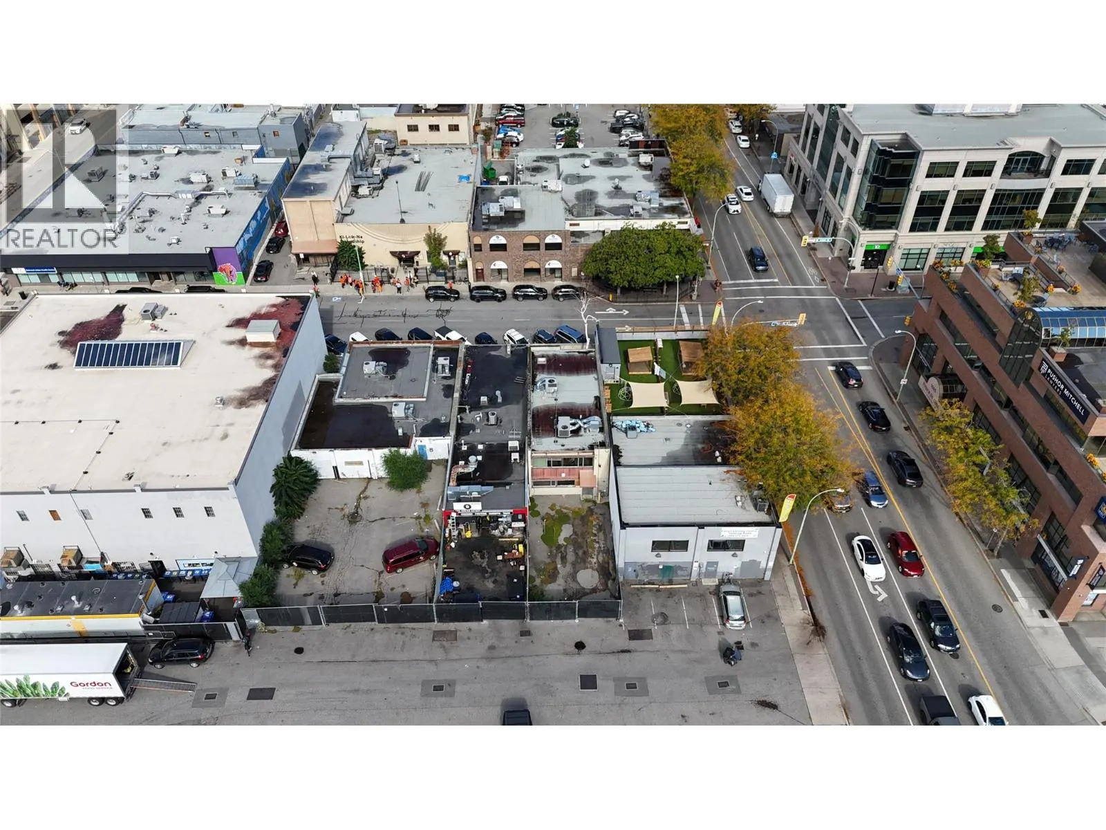 455 & 477 Leon Avenue