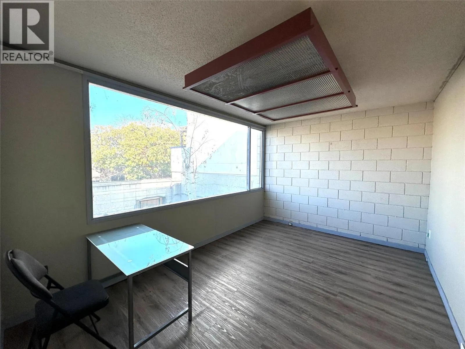 455 & 477 Leon Avenue