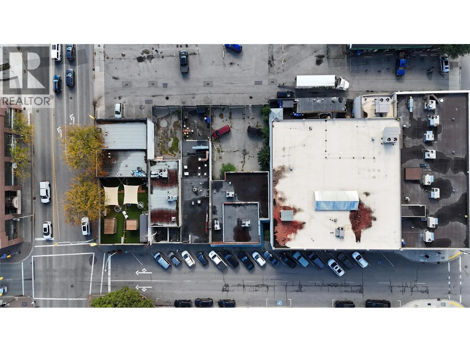 455 & 477 Leon Avenue