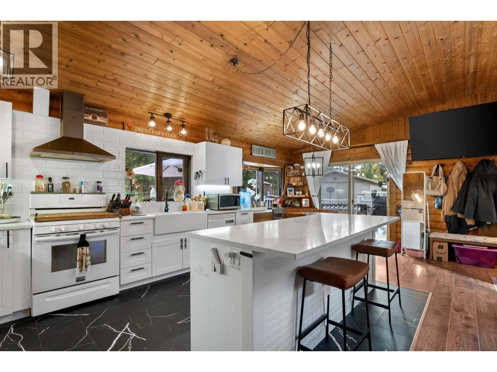 4148 DIXON MOUNTAIN Road