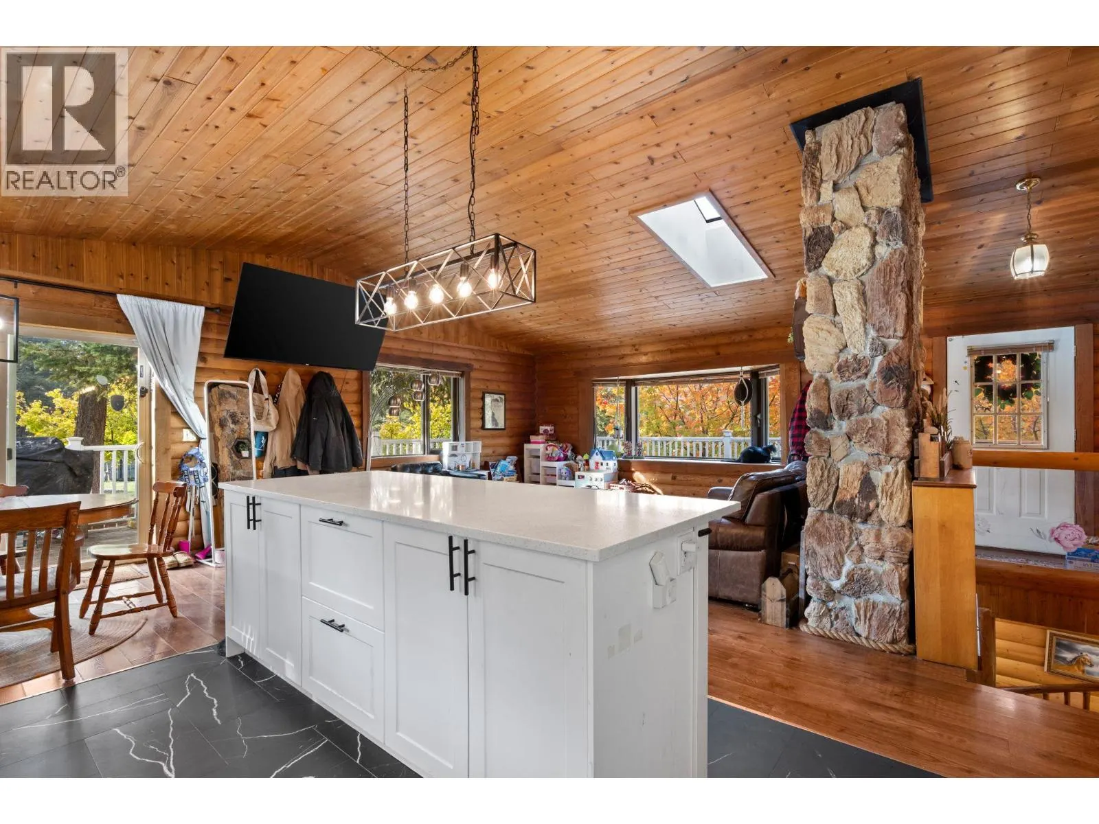 4148 DIXON MOUNTAIN Road