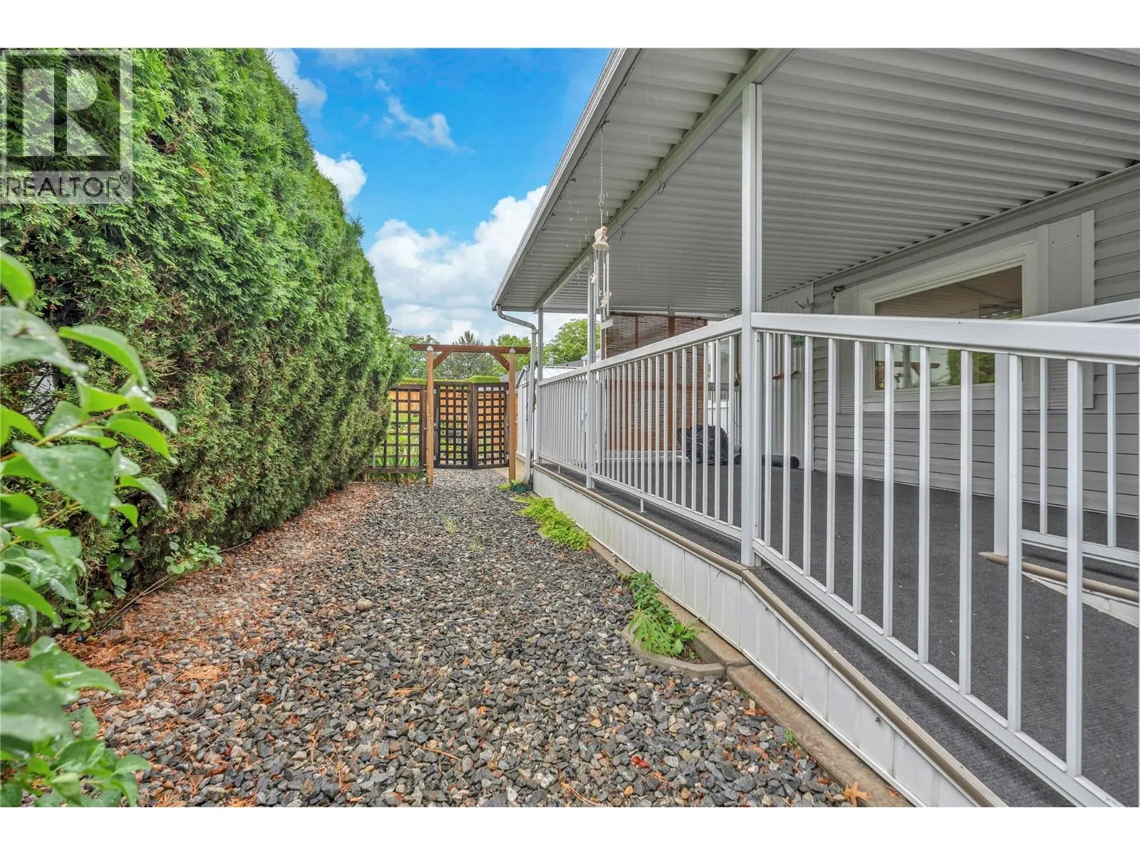 98 Okanagan Avenue E Unit# 25