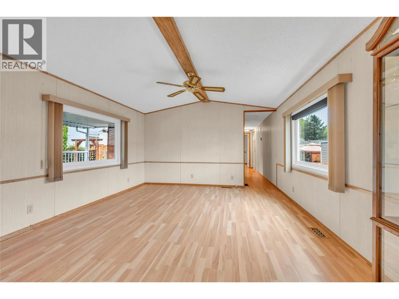 98 Okanagan Avenue E Unit# 25