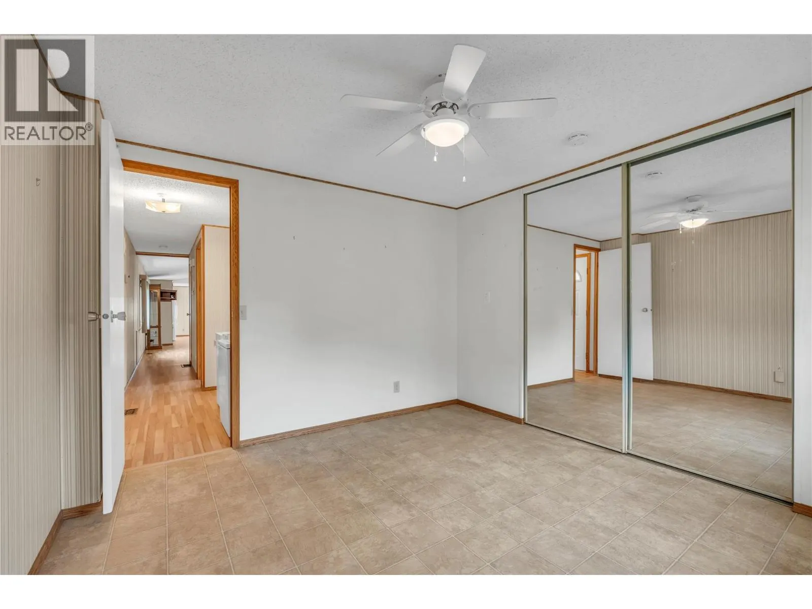 98 Okanagan Avenue E Unit# 25
