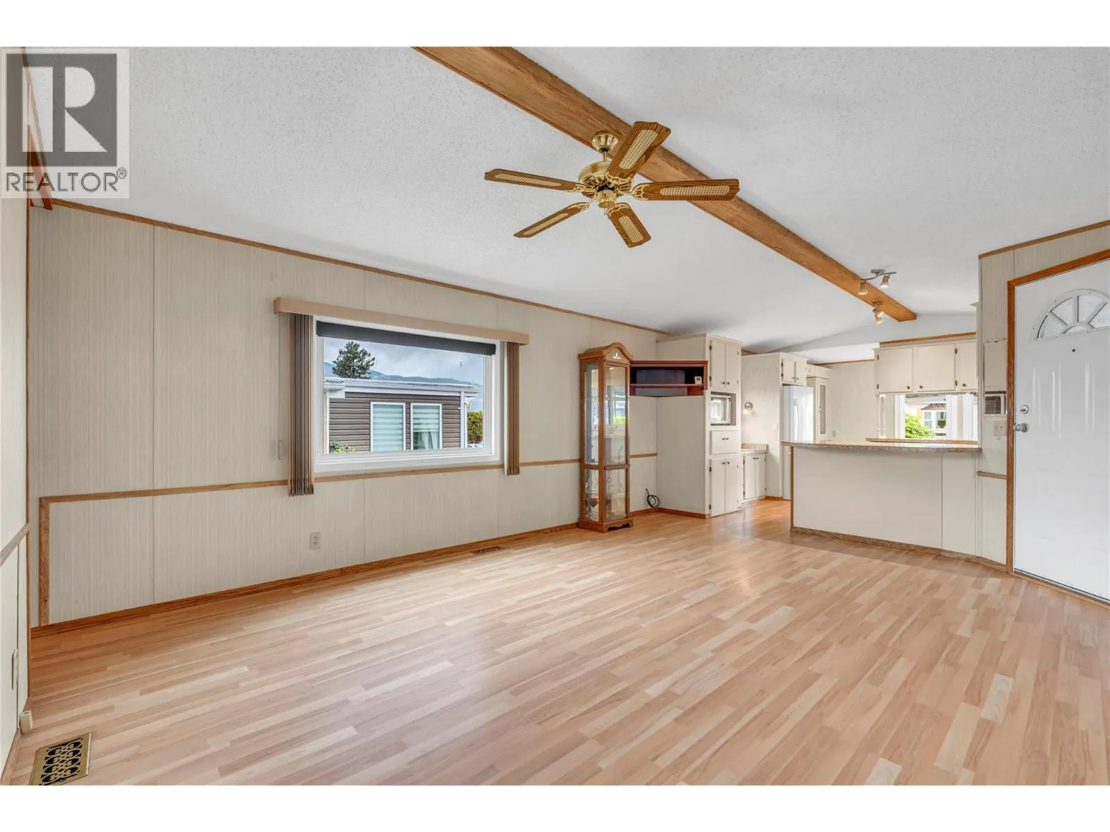 98 Okanagan Avenue E Unit# 25