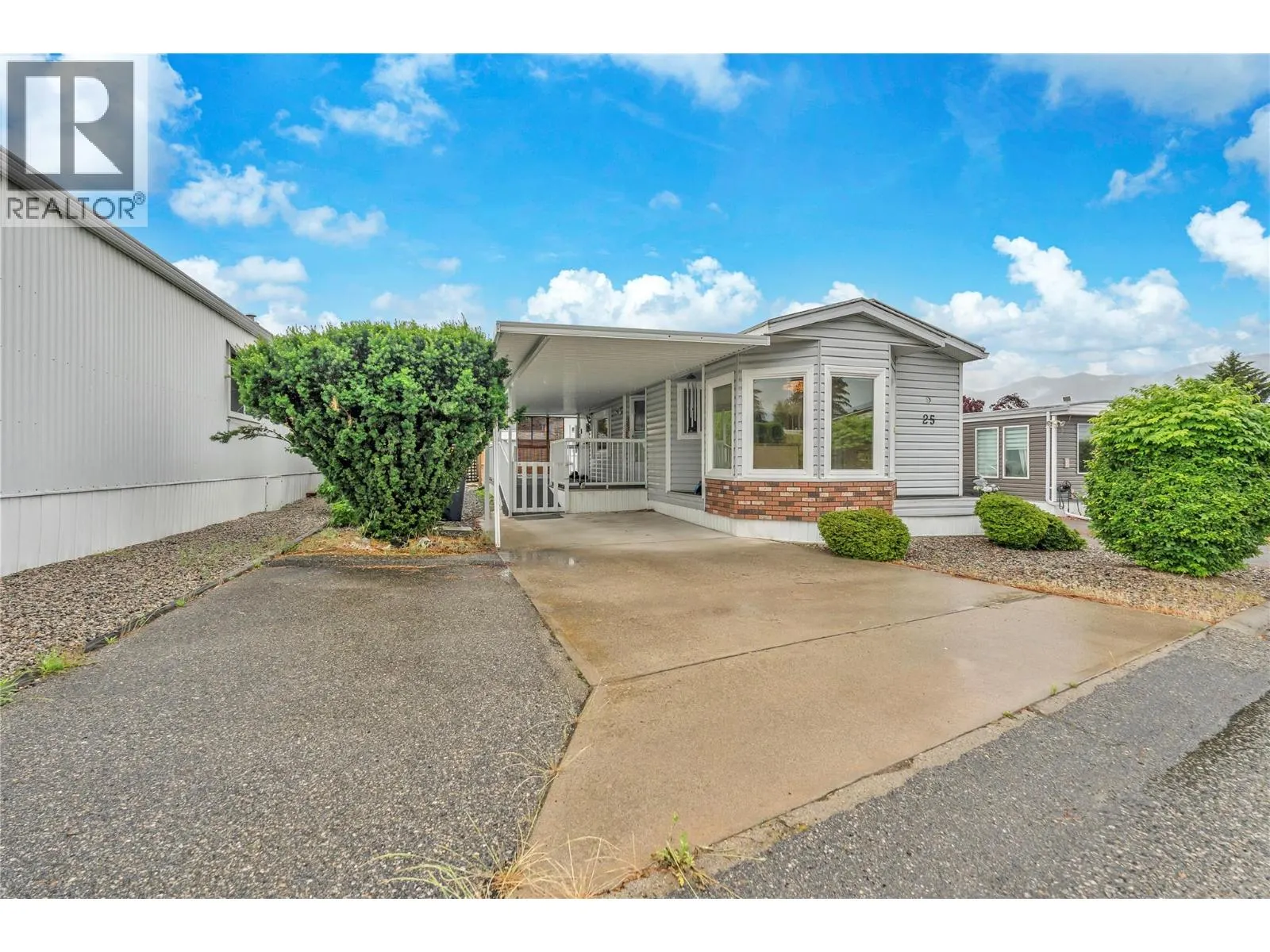 98 Okanagan Avenue E Unit# 25