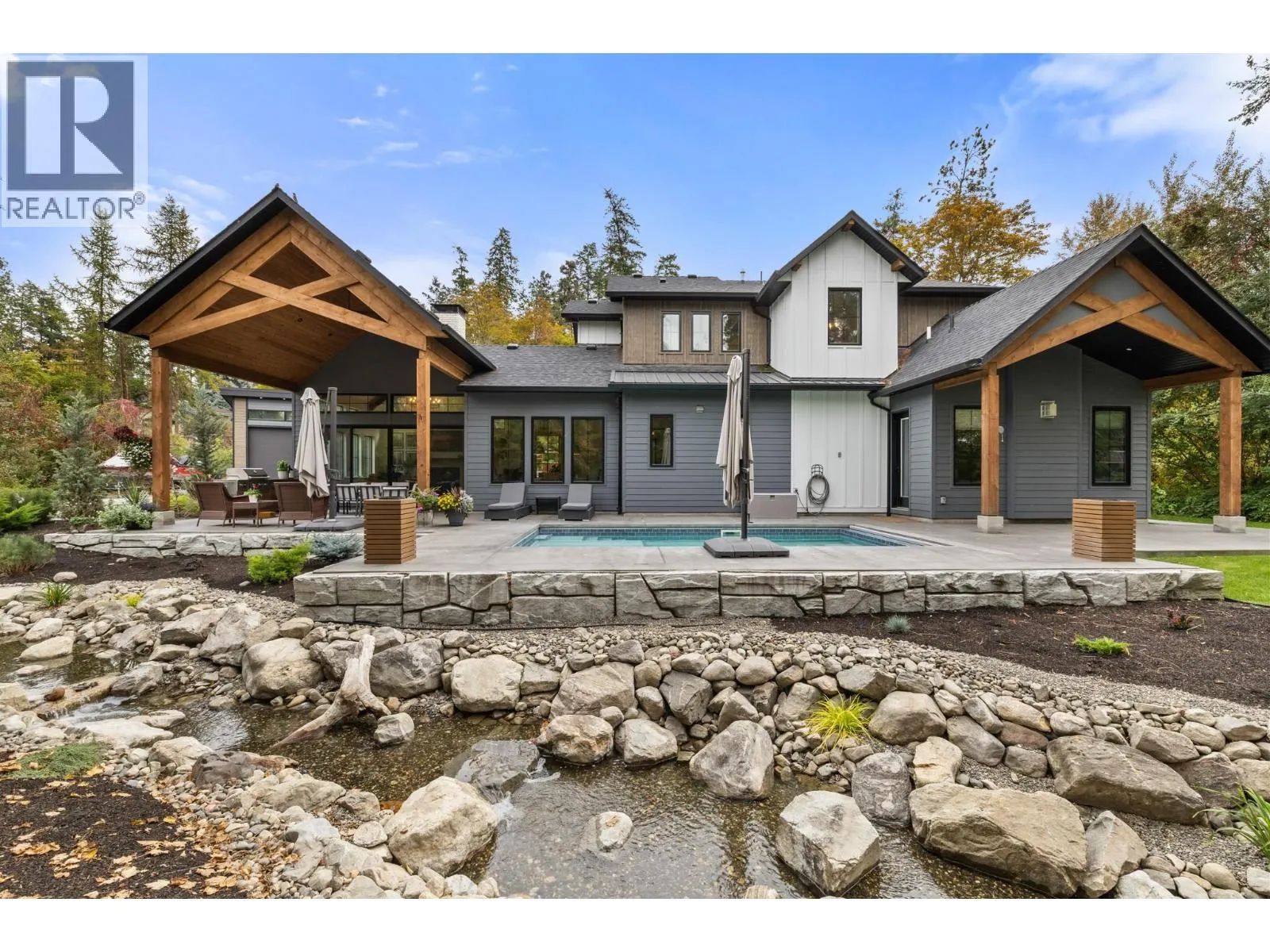 2475 Maquinna Road