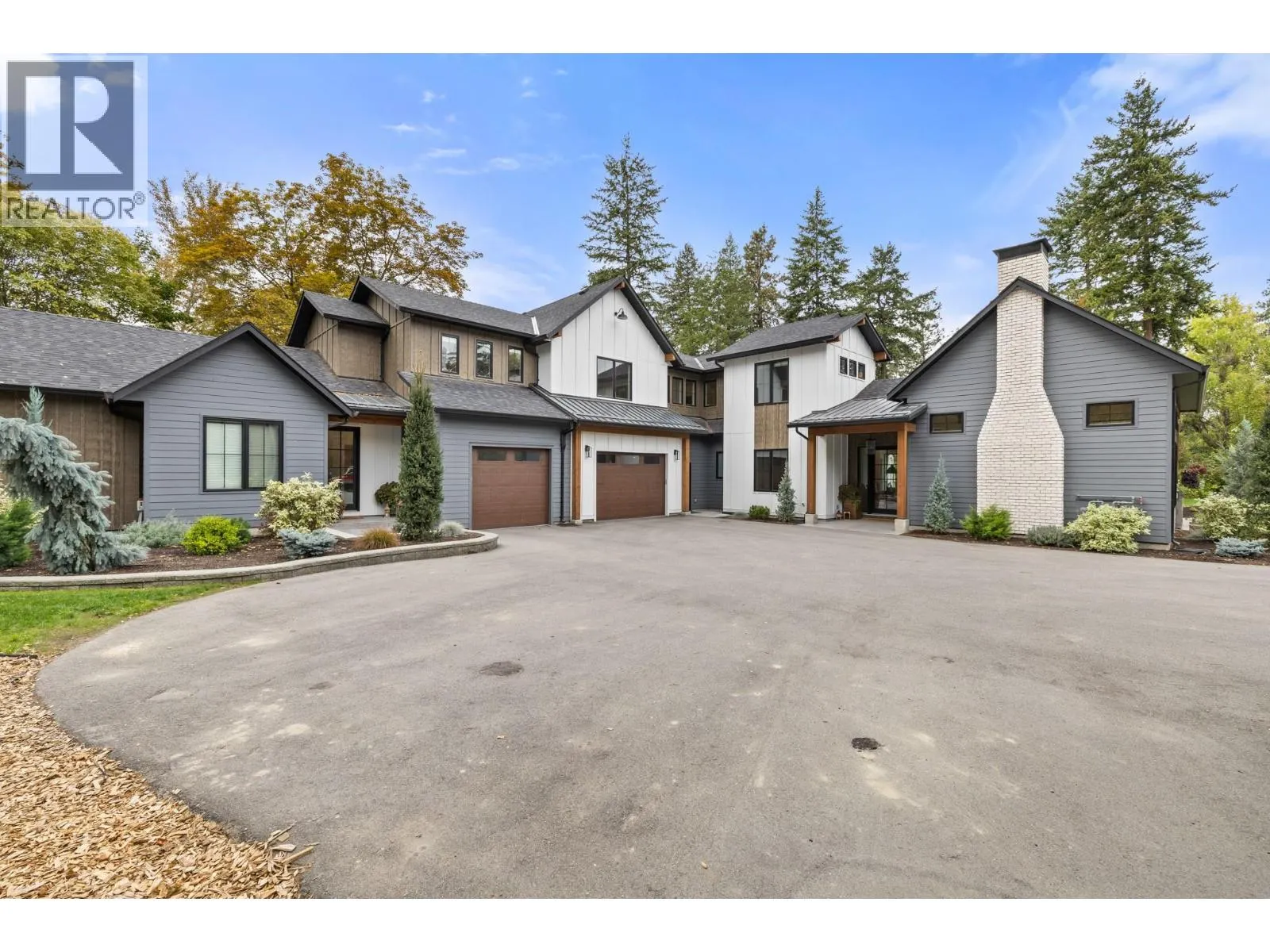 2475 Maquinna Road