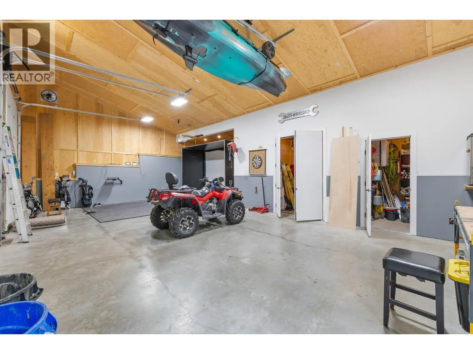 2475 Maquinna Road