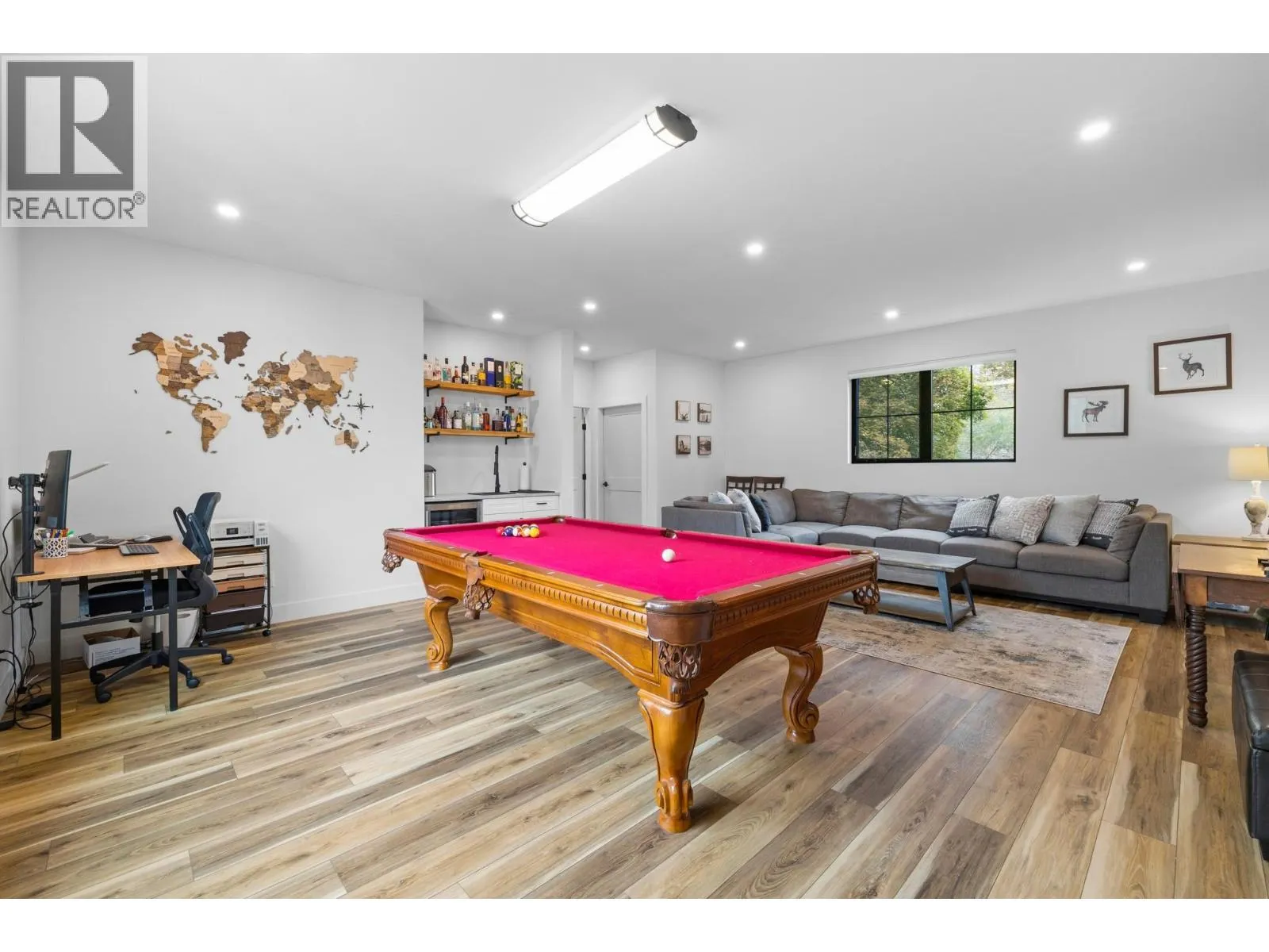 2475 Maquinna Road