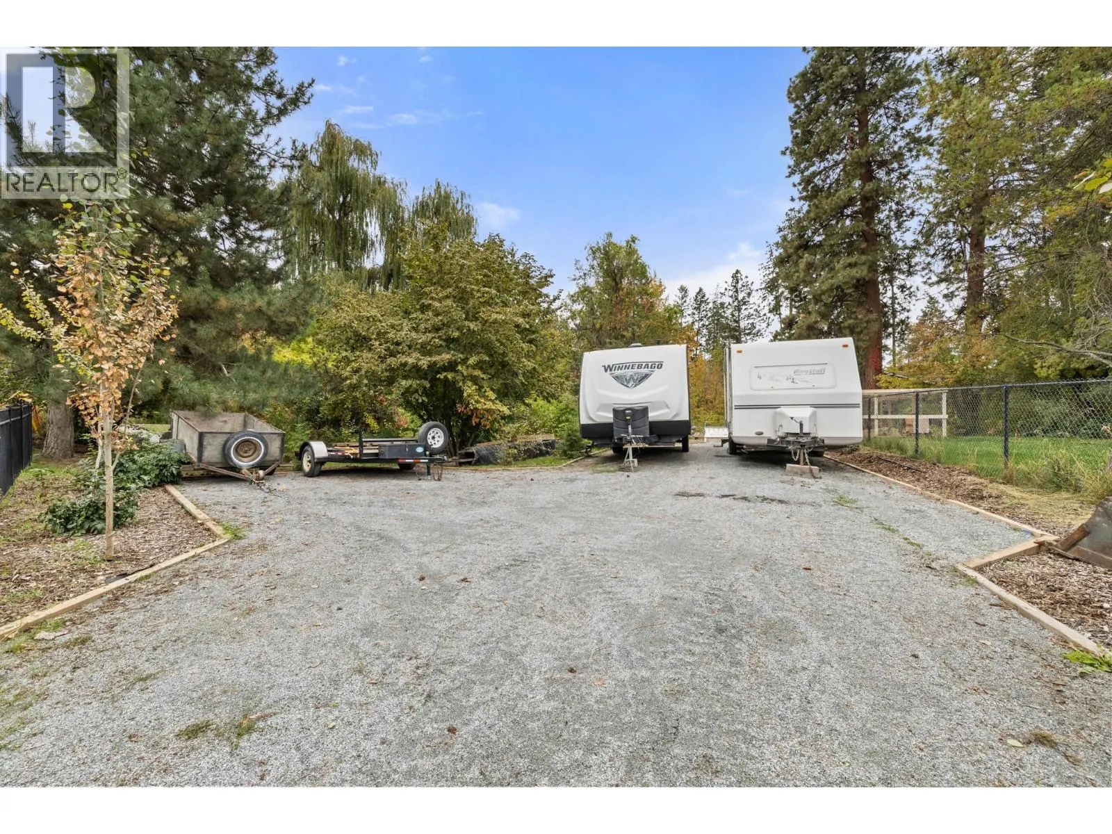 2475 Maquinna Road