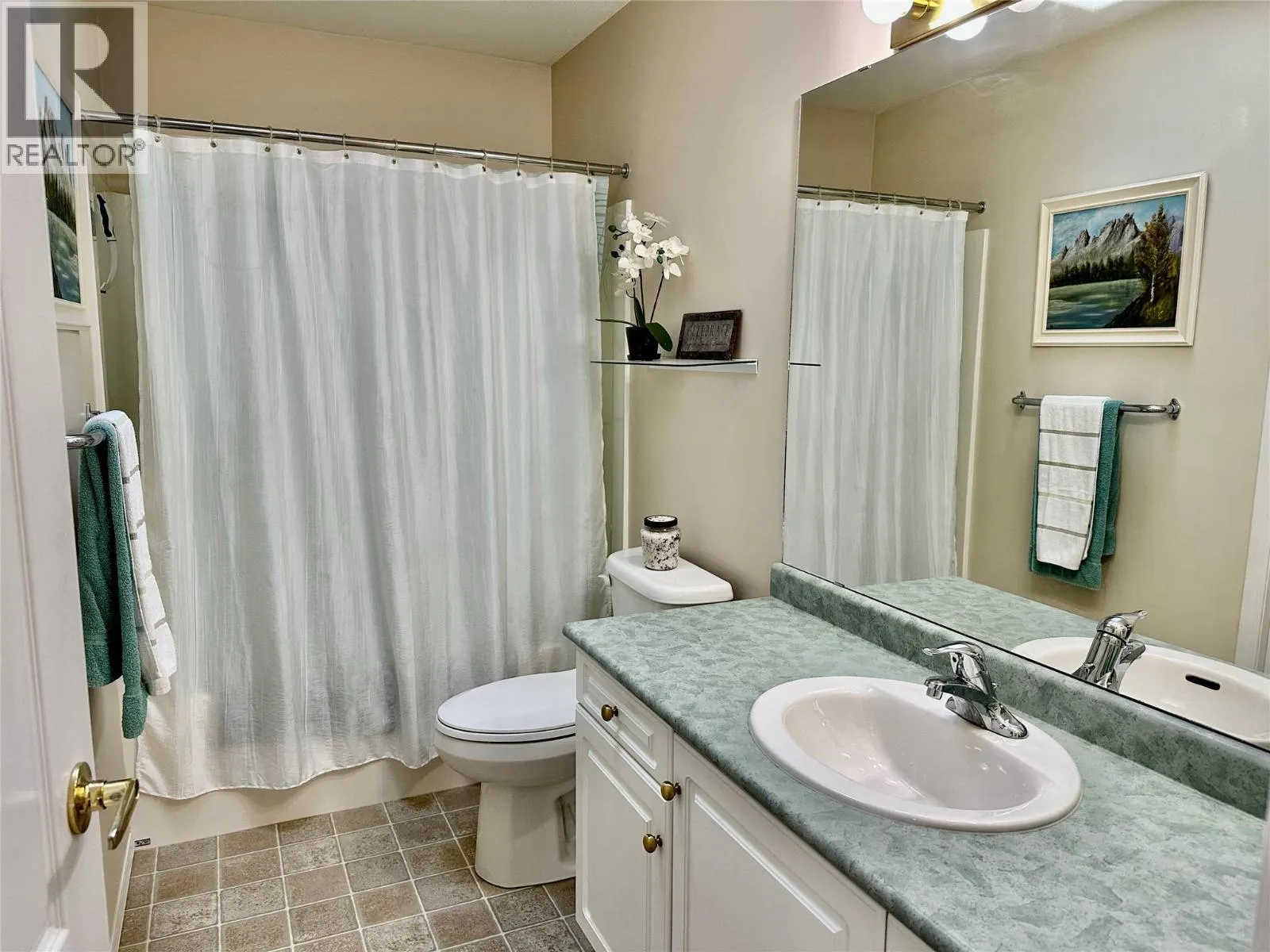 534 Redwing Drive