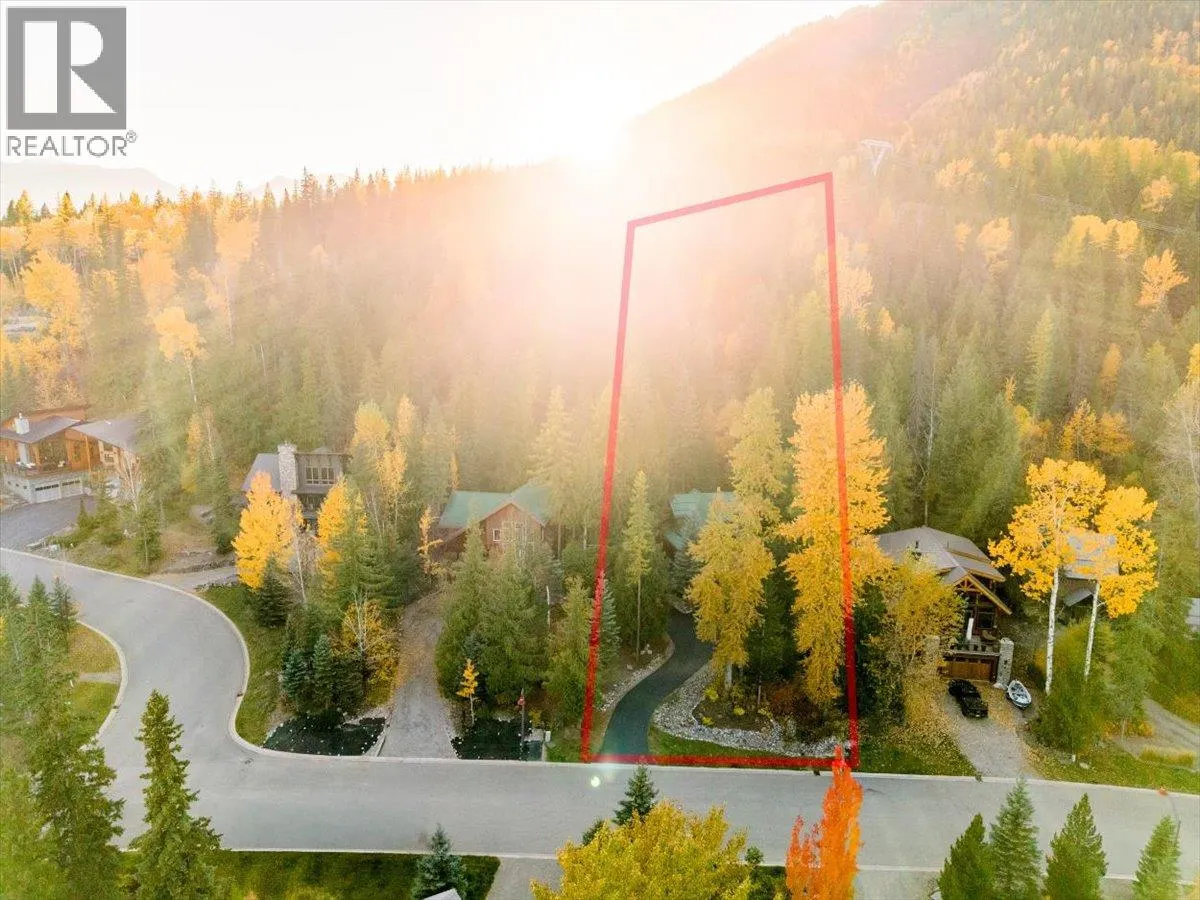 15 ALPINE TRAIL Crescent