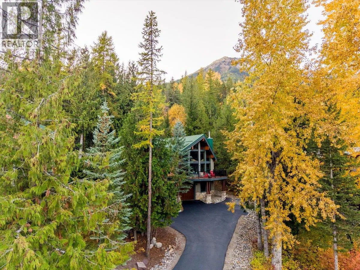 15 ALPINE TRAIL Crescent