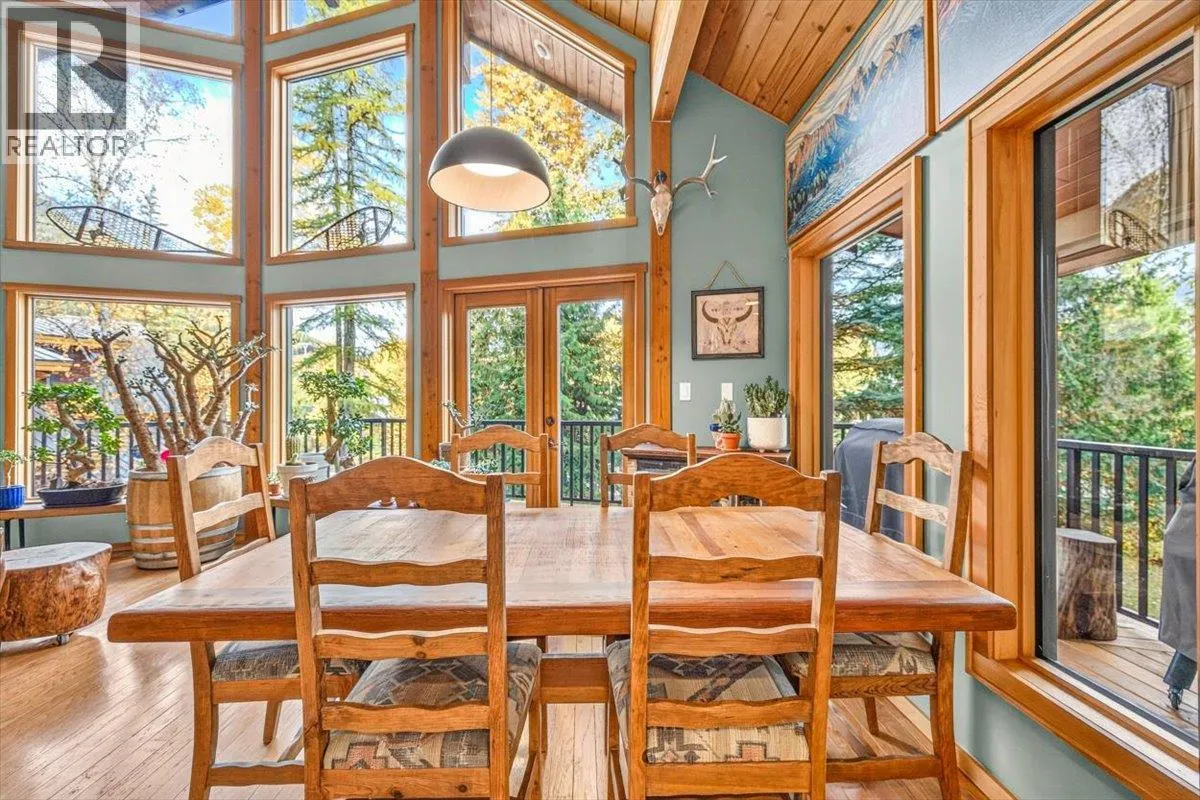 15 ALPINE TRAIL Crescent