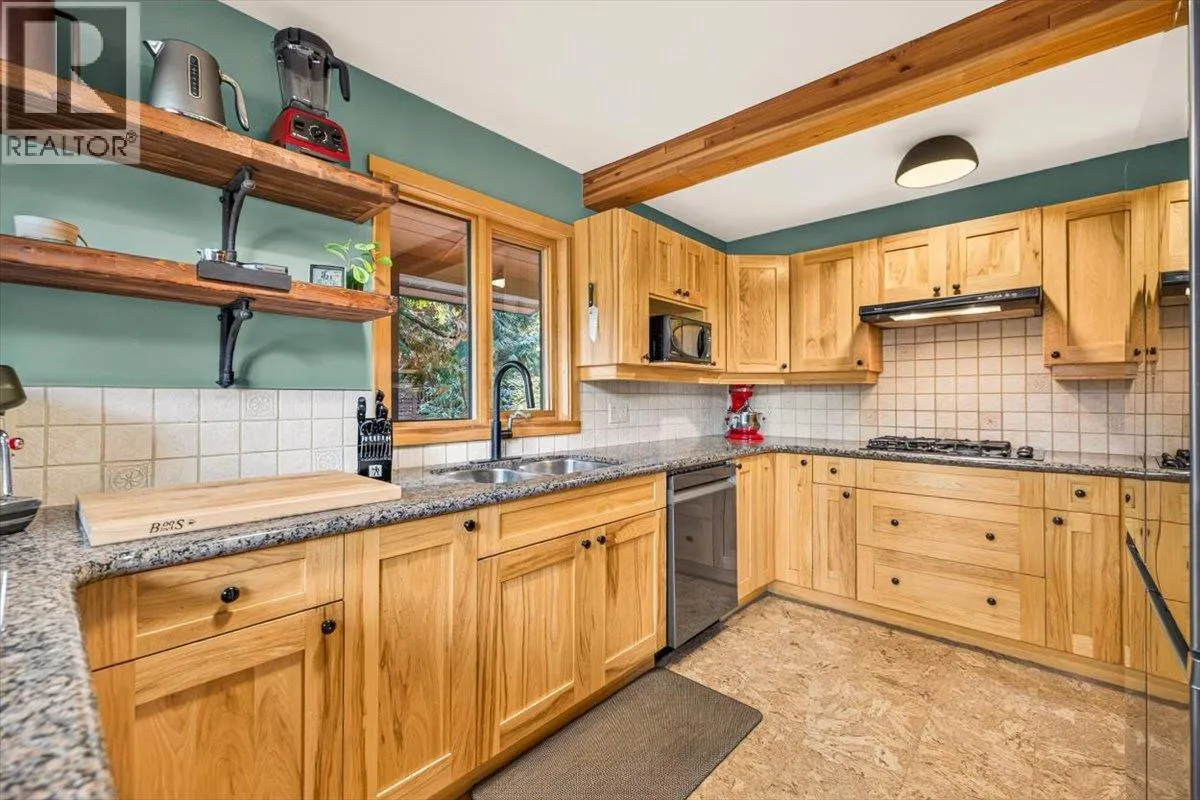 15 ALPINE TRAIL Crescent