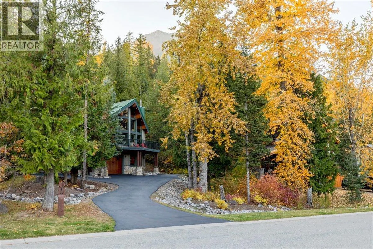15 ALPINE TRAIL Crescent