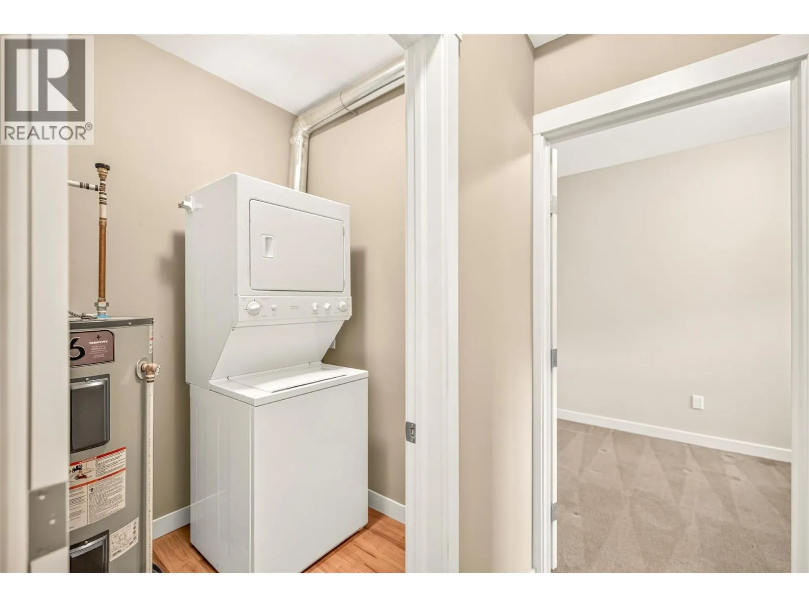 1330 Whitewood Crescent Unit# 210