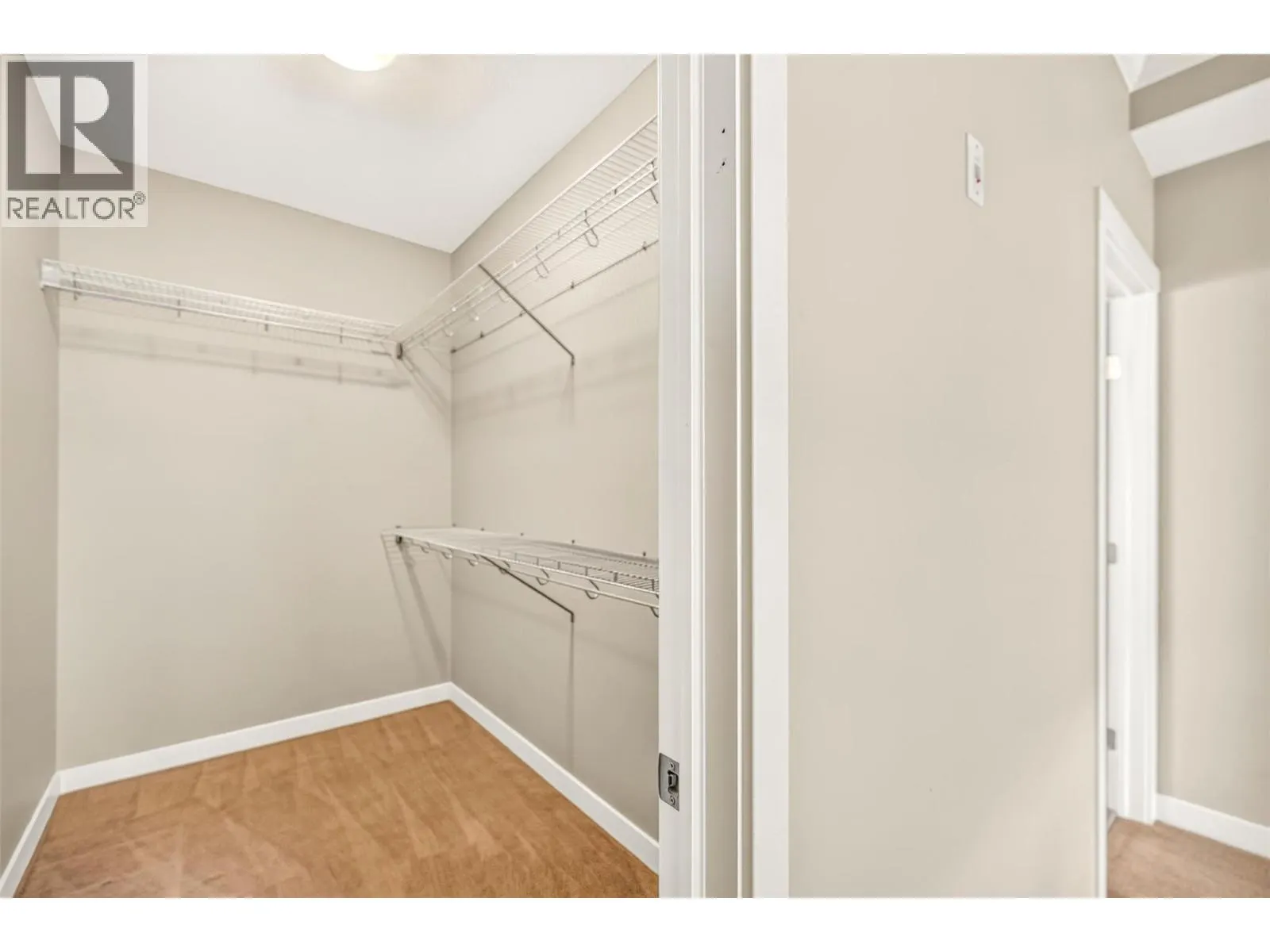 1330 Whitewood Crescent Unit# 210