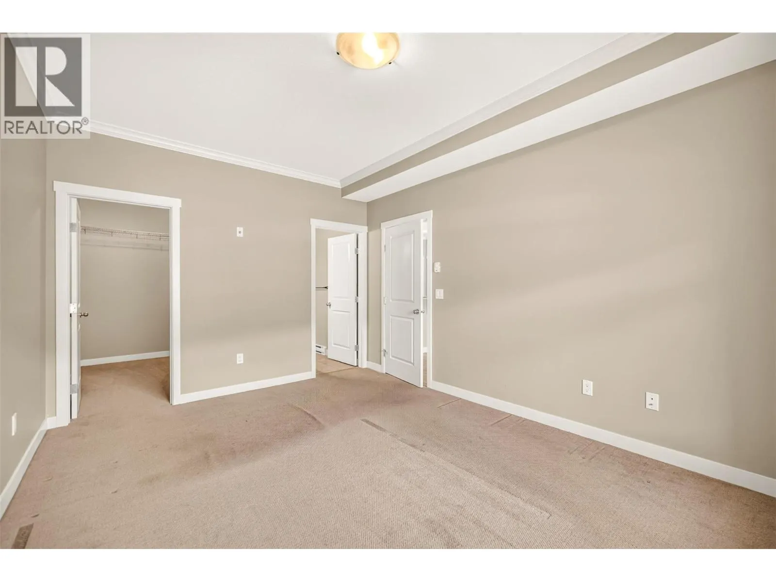 1330 Whitewood Crescent Unit# 210