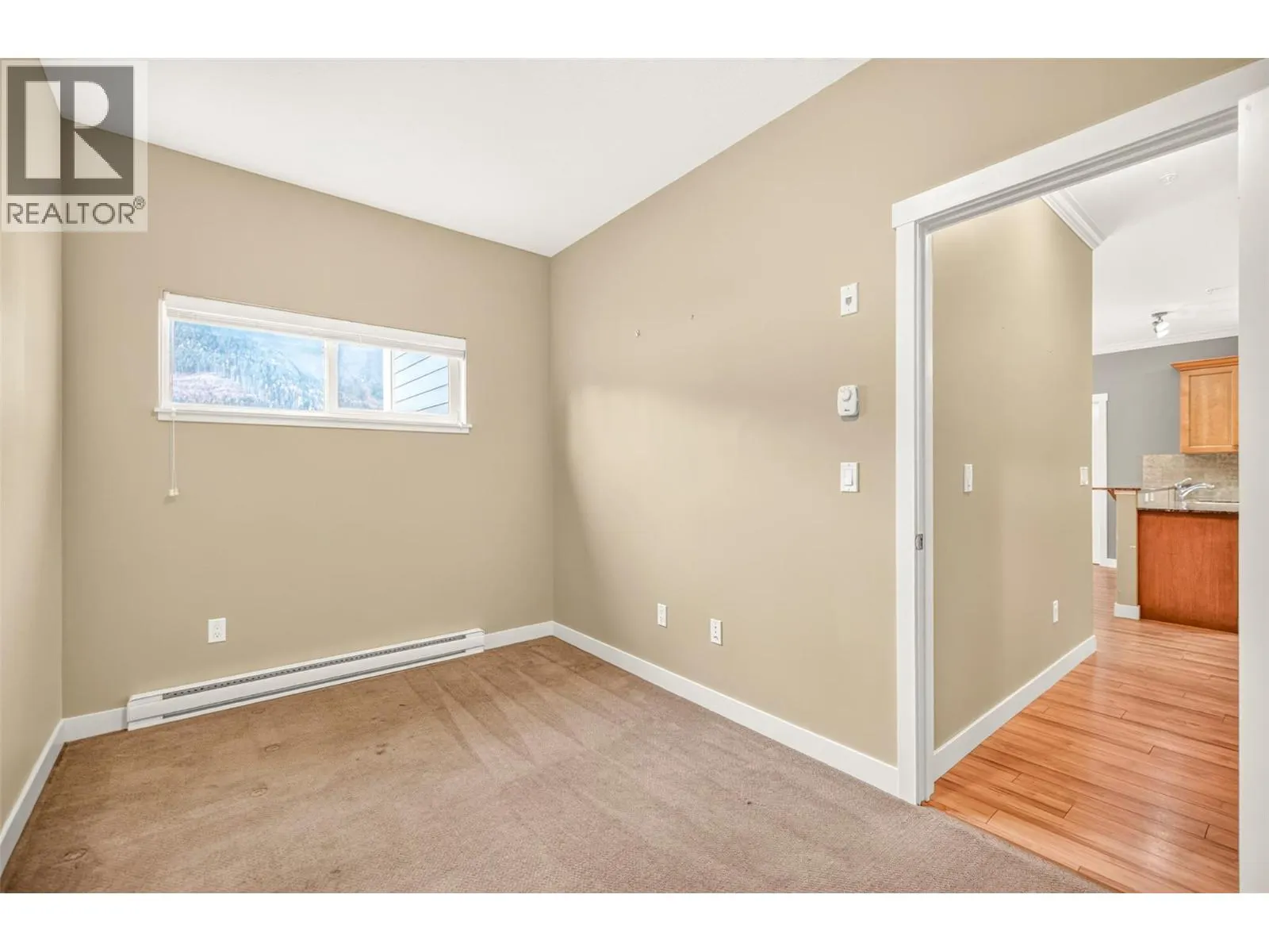 1330 Whitewood Crescent Unit# 210