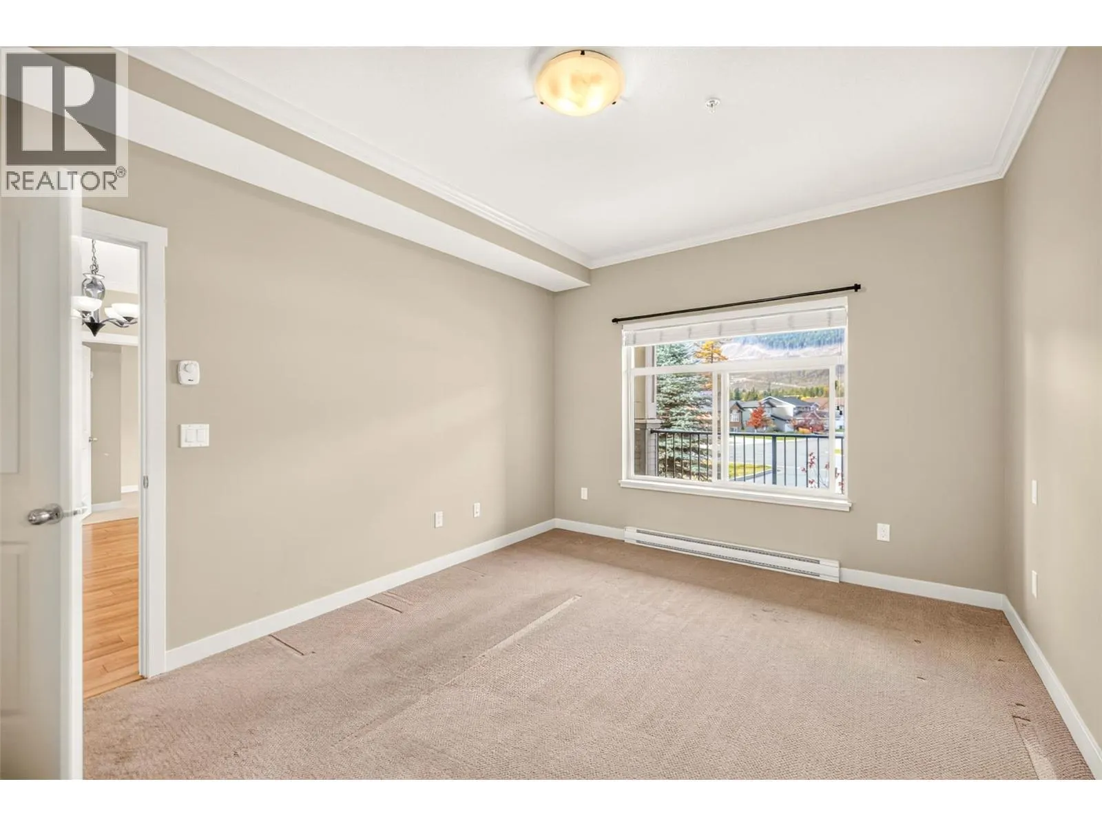 1330 Whitewood Crescent Unit# 210