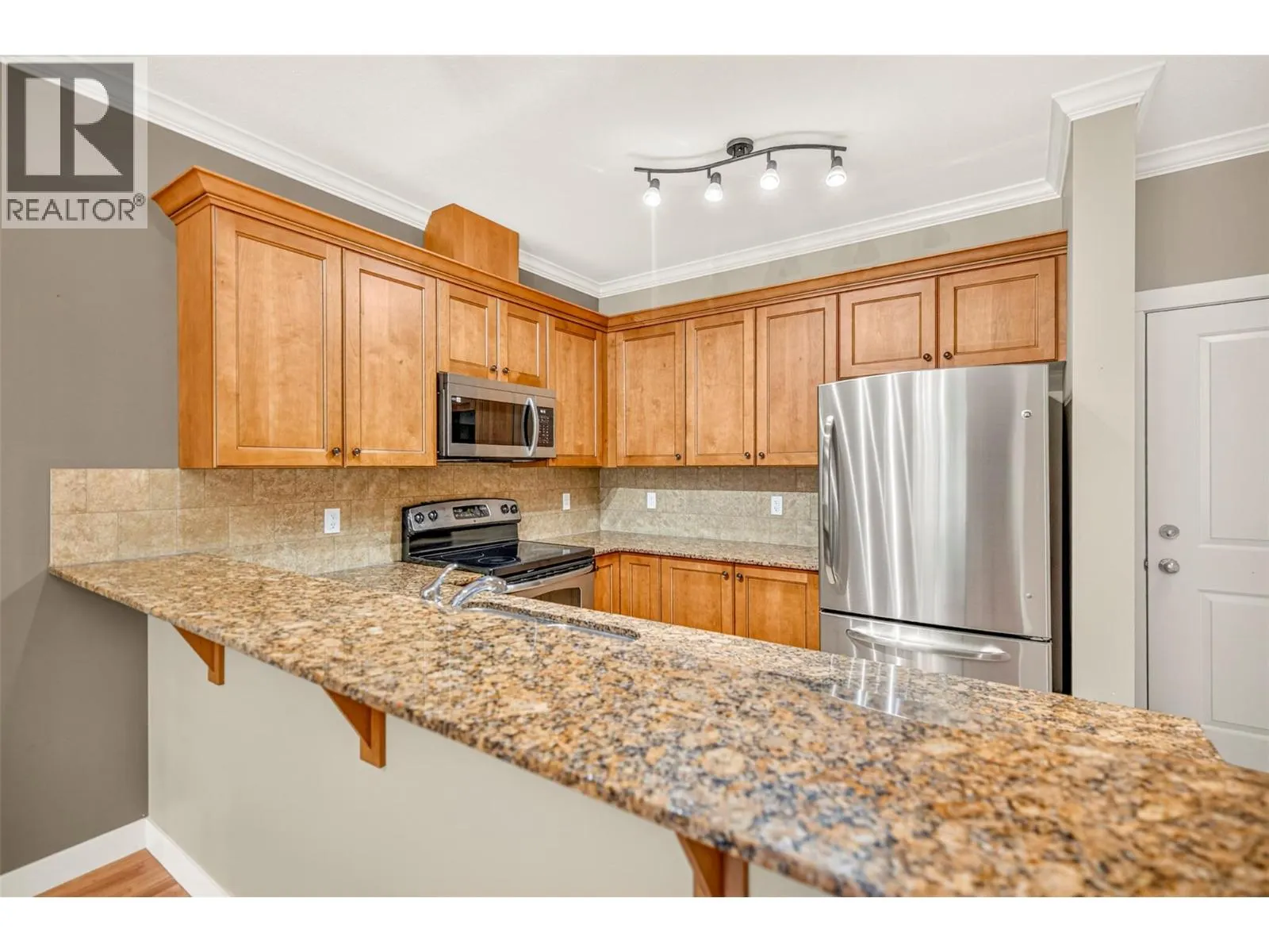 1330 Whitewood Crescent Unit# 210
