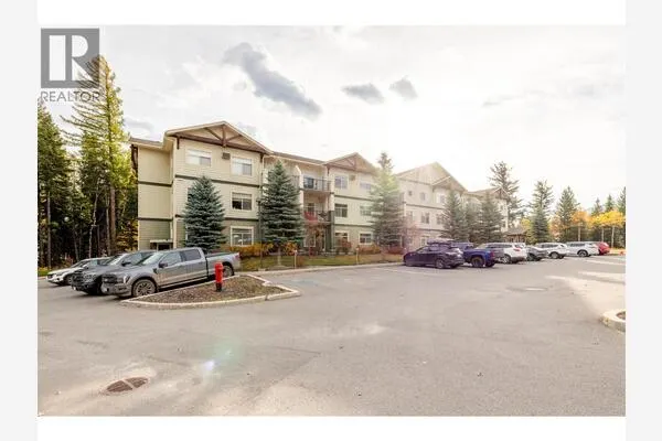 1330 Whitewood Crescent Unit# 210