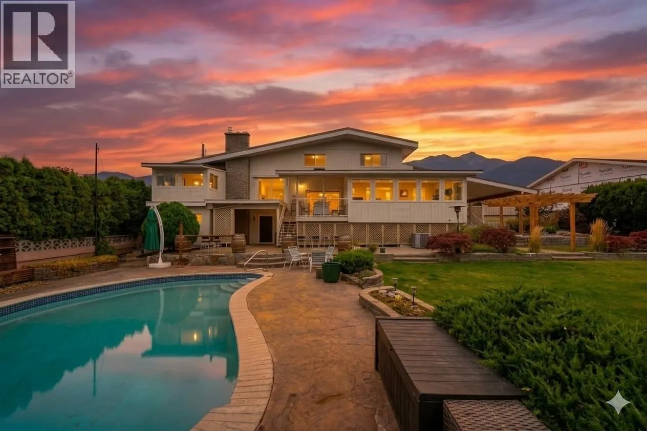 6521 BELLEVUE Drive