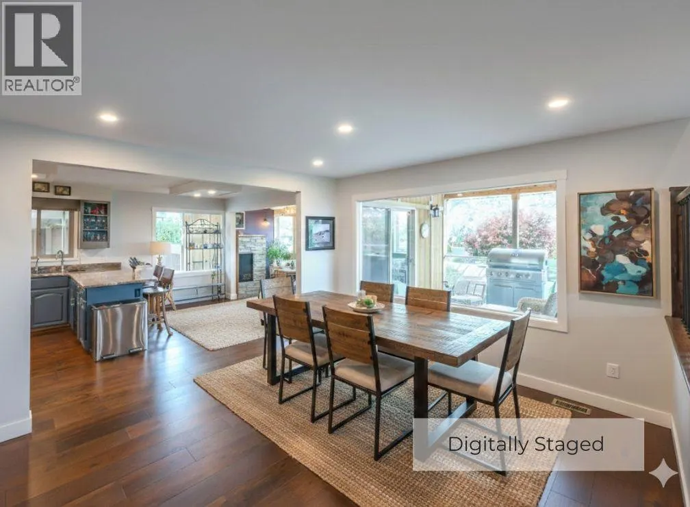 6521 BELLEVUE Drive