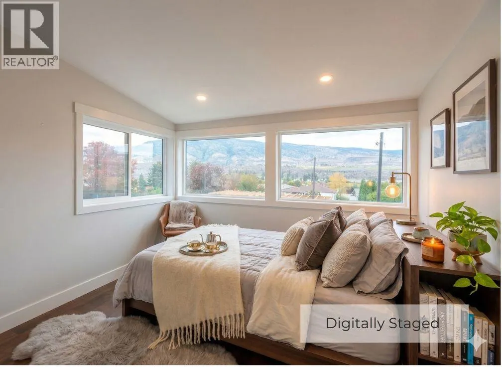 6521 BELLEVUE Drive