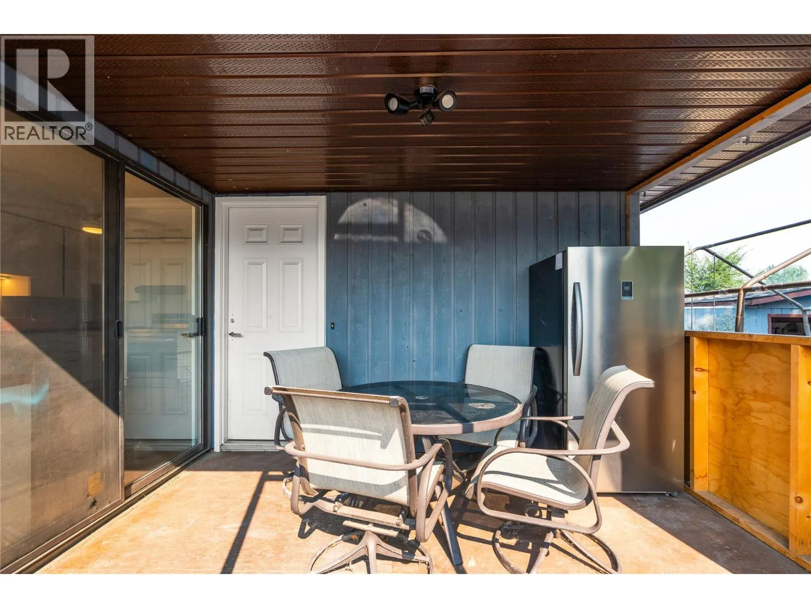 5503 South Vernon Court